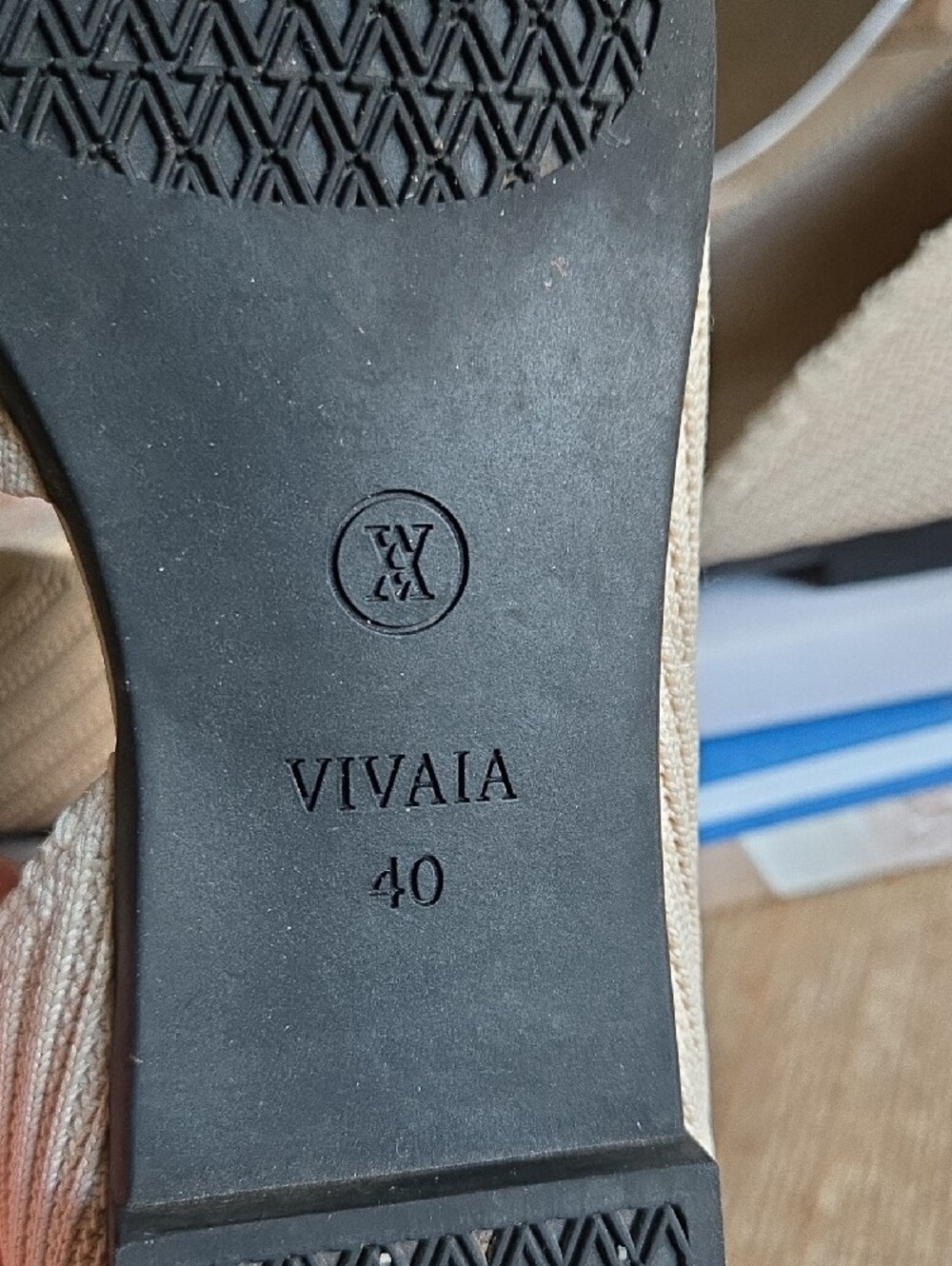 Vivaia Melia Flats Pointed in Light Beige - Picture 11 of 13